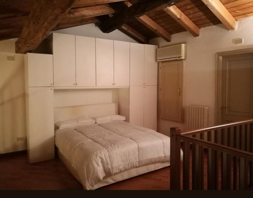 De' Pepoli Apartments Bologna Bagian luar foto